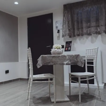 Dl Luxury Vendégház Nápoly